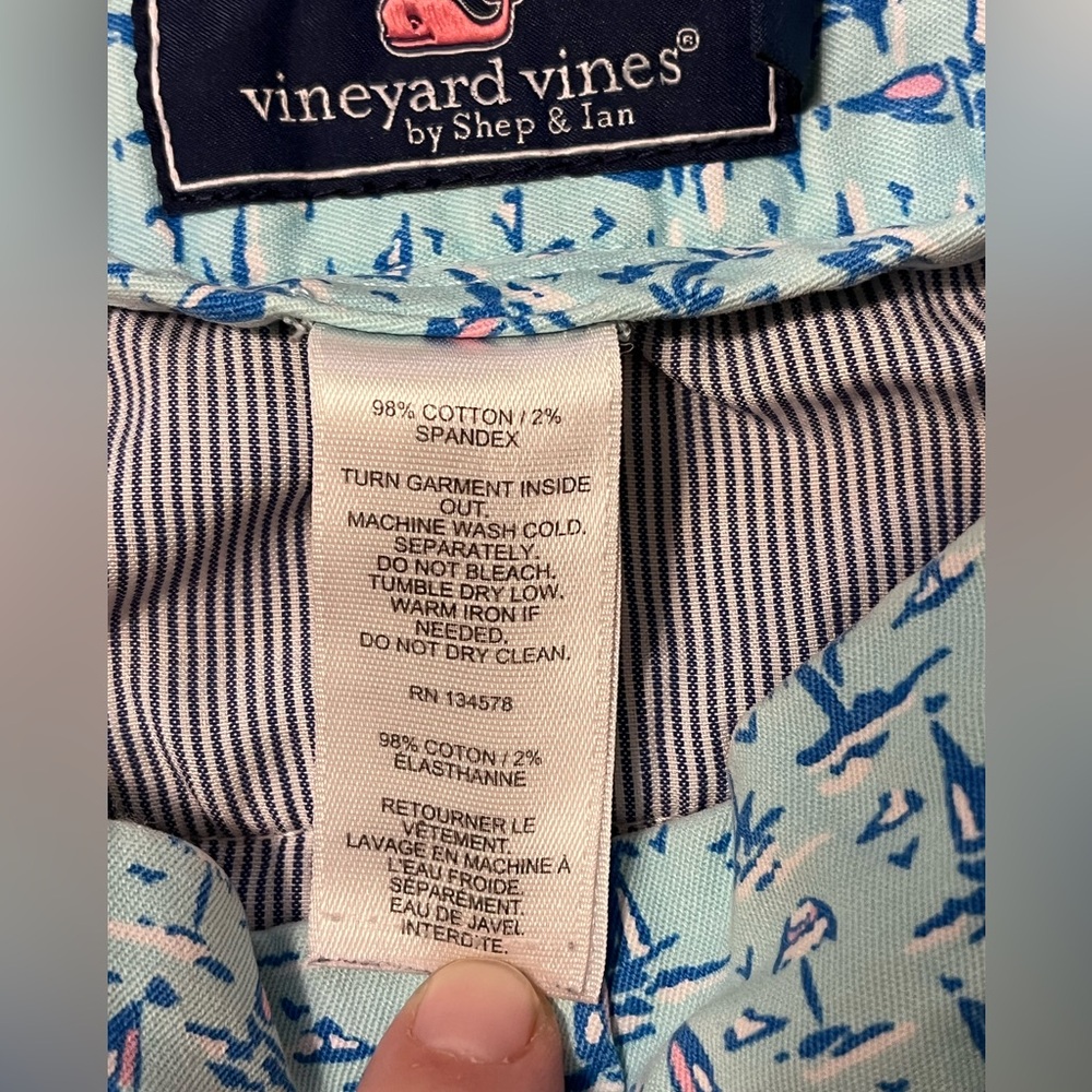 Vineyard Vines Breaker Shorts Sailboats and Palm Trees Mens size 34 - Picture 3 of 5